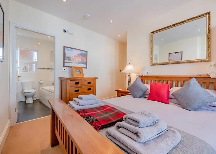 2 Bed In Oc-w811 アパート *